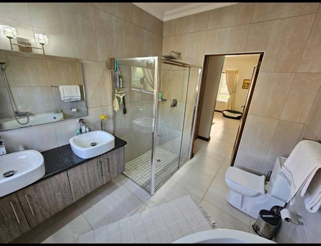 4 BEDROOM HOUSE FOR SALE IN MAGALIESKRUIN